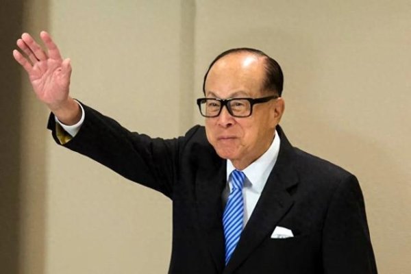 配资app下载 李嘉诚港口迎来大结局? 中资参与收购, 美国防部长以武力威胁